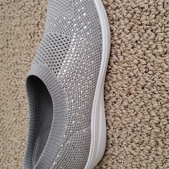 Anne Klein Slip-On Wedge silver gray size 6.5 - Picture 4 of 6